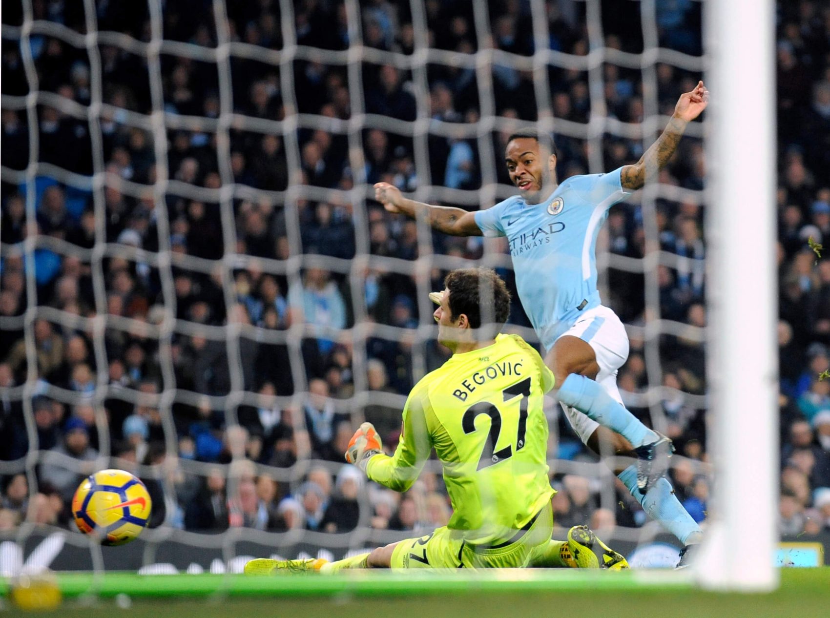 EPL: Všetci hladní, Pepe City