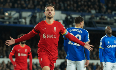 Henderson gól v zápase Everton - Liverpool