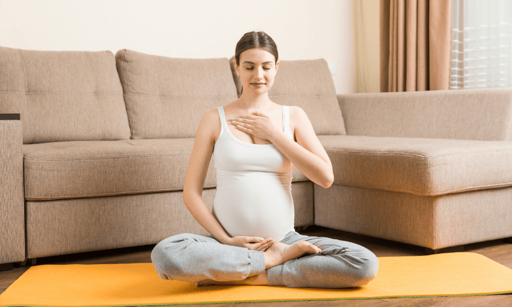 Tehotná žena cvičenie a jóga